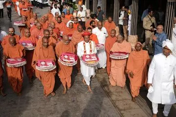Patrika lekhan & Puajan - Shikshapatri 200