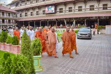 Pavankari pradakshina - Shikshapatri 200