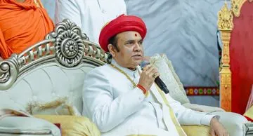 Aachrya maharaj shree & Lalaji Maharaj's Shubhashish - Shikshapatri 200