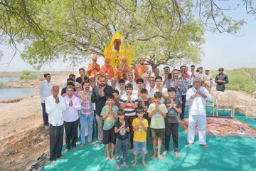 Smruti Chhatri Lokarpan -  Zinzar