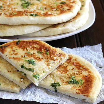 Cheese Naan
