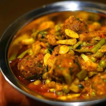 Undhiyu