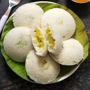 Stuffed Idli