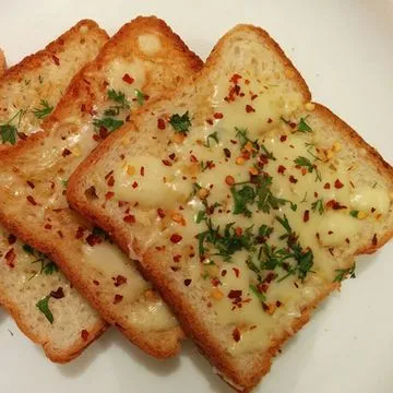 Chili Cheese Toast