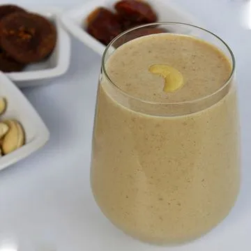 Kaju-Anjeer Shake