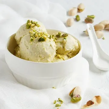 Kesar-Pista Ice Cream