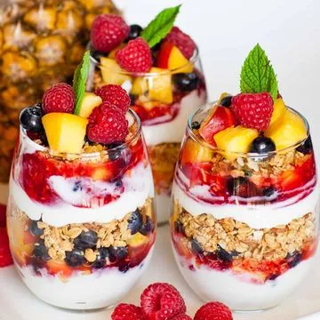 Yogurt Parfait Ice Cream
