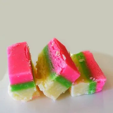 Trirangi Barfi