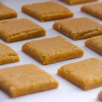 Mava Ni Chikki