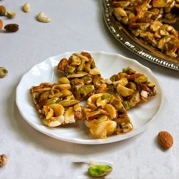 Dryfruit Ni Chikki