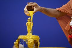 Suddh Ghee Vade Tapuji Nu Abhishek - Vadodara